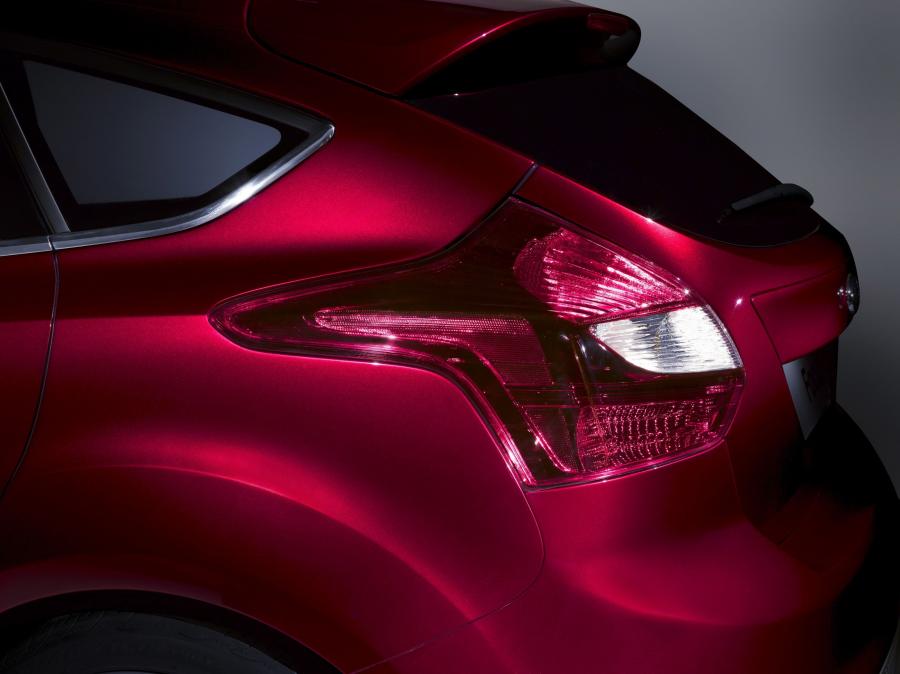  Ford Focus 2011 года  (фото 20 из 54)